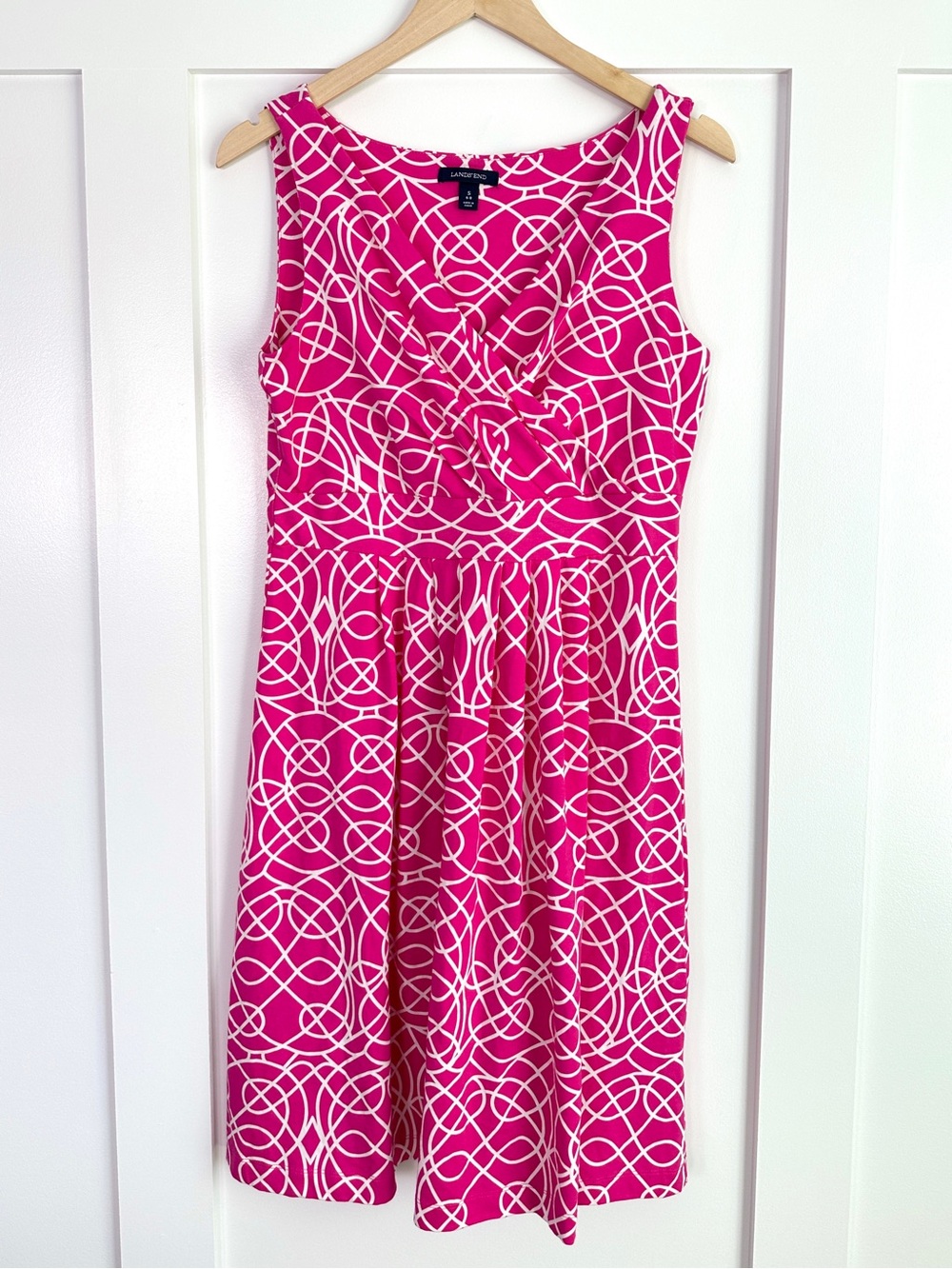 Lands End Sleeveless Fit and Flare Dress Size Small Pink Geometric Pima Cotton